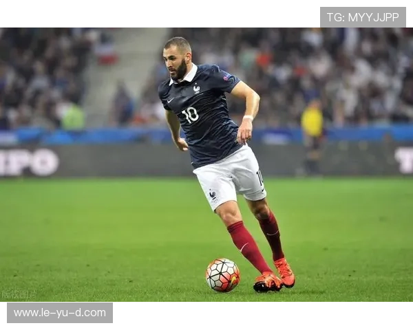 本泽马巅峰回望:法国锋霸金球历程 本泽马巅峰回望:法国锋霸金球历程