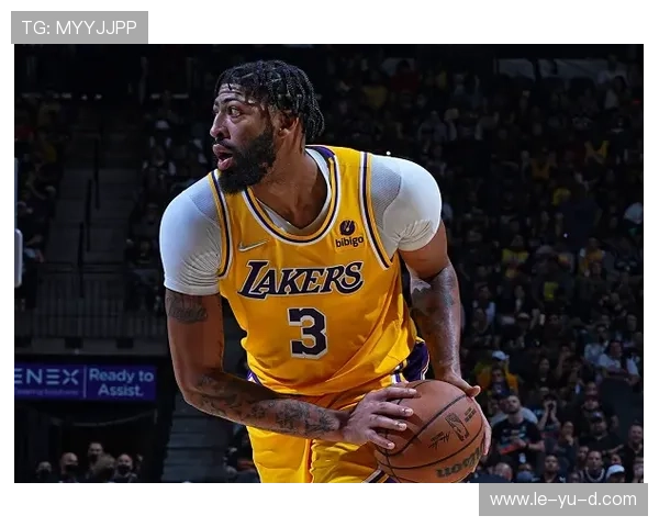 蒙克外线火力全开，三分威胁成比赛变数